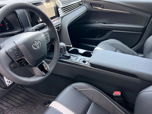 New 2026 Toyota Camry SE FWD image 9