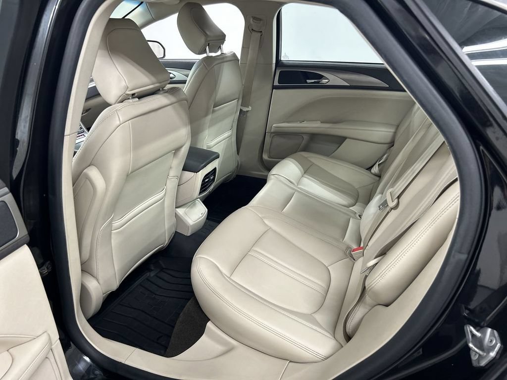 Used 2020 Lincoln MKZ AWD image 19