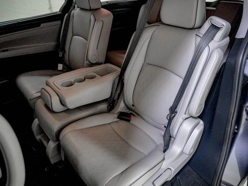 Used 2023 Honda Odyssey Elite image 38