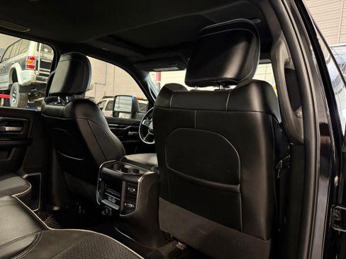 Used 2023 RAM 2500 Laramie w/ Night Edition image 13