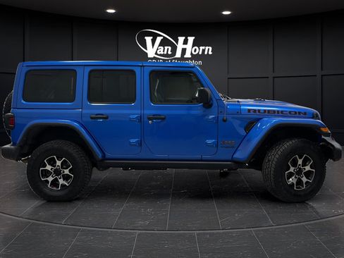 Used 2022 Jeep Wrangler Unlimited Rubicon AWD/4WD image 2