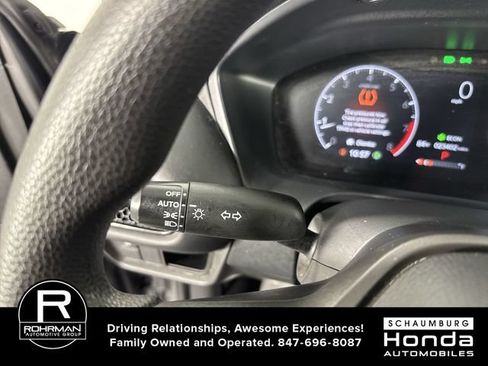 Certified 2025 Honda HR-V LX image 16