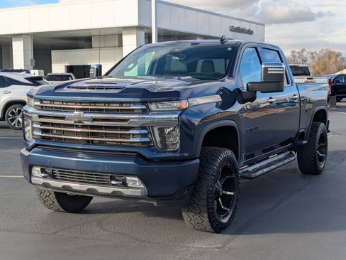 Used 2020 Chevrolet Silverado 3500 High Country w/ Technology Package image 8