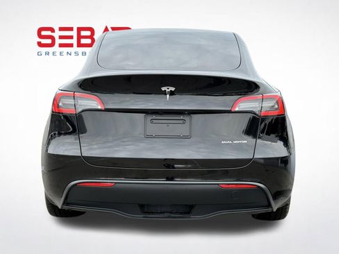Used 2024 Tesla Model Y Long Range image 8
