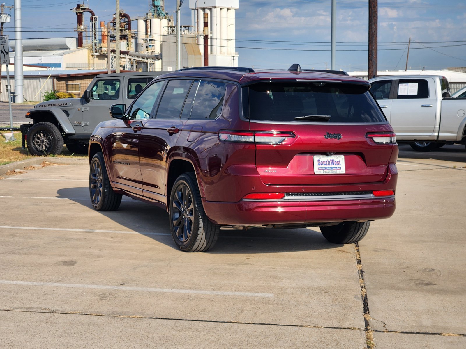 Used 2026 Jeep Grand Cherokee L Limited AWD/4WD image 4