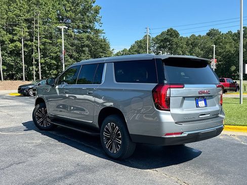 Used 2025 GMC Yukon XL Elevation RWD image 6