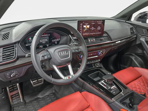 Used 2024 Audi SQ5 Premium Plus w/ Premium Plus Package image 15