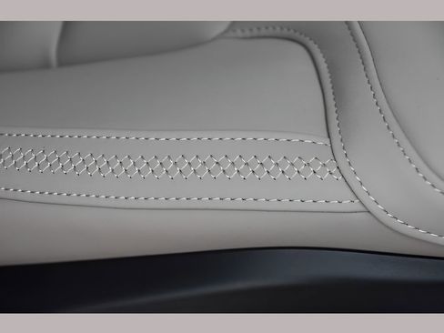 New 2026 Volvo XC90 B6 Plus w/ Protection Package Premier image 33