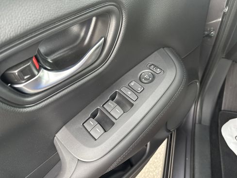 Used 2026 Honda HR-V LX image 15