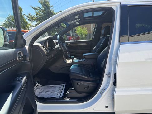 Used 2014 Jeep Grand Cherokee Limited AWD/4WD image 23