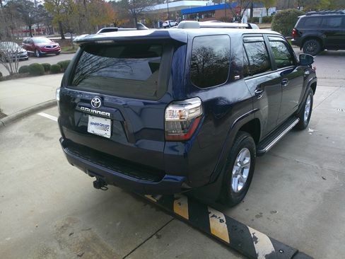 Used 2022 Toyota 4Runner SR5 Premium image 13