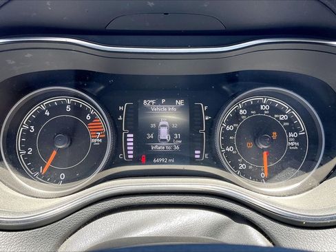 Used 2019 Jeep Cherokee Latitude w/ Popular Appearance Group AWD/4WD image 20