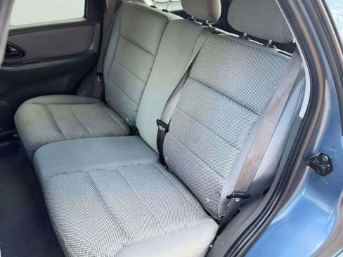 Used 2005 Ford Escape XLT image 14