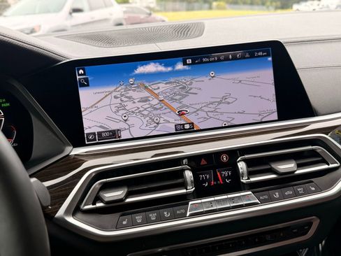 Used 2021 BMW X5 xDrive40i w/ M Sport Package AWD/4WD image 43