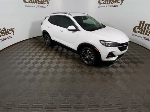 Used 2023 Buick Encore GX Select image 2