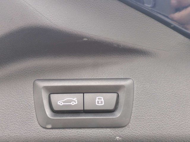 Used 2024 BMW X5 sDrive40i w/ M Sport Package RWD image 15