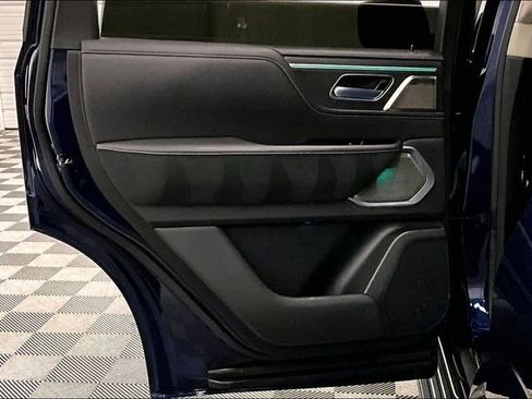 Used 2025 INFINITI QX80 Sensory image 23