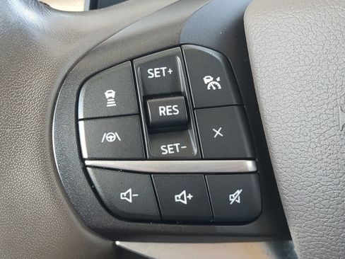 Used 2020 Ford Explorer Platinum w/ Premium Technology Package image 27