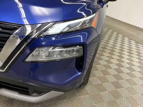 Used 2023 Nissan Rogue SV image 7