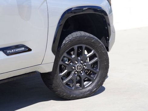 Used 2023 Toyota Tundra Platinum AWD/4WD image 8