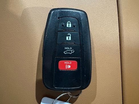 Used 2022 Toyota Highlander Platinum AWD/4WD image 24