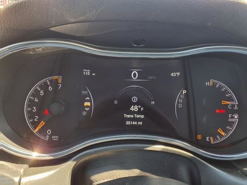 Used 2021 Jeep Grand Cherokee Laredo image 10