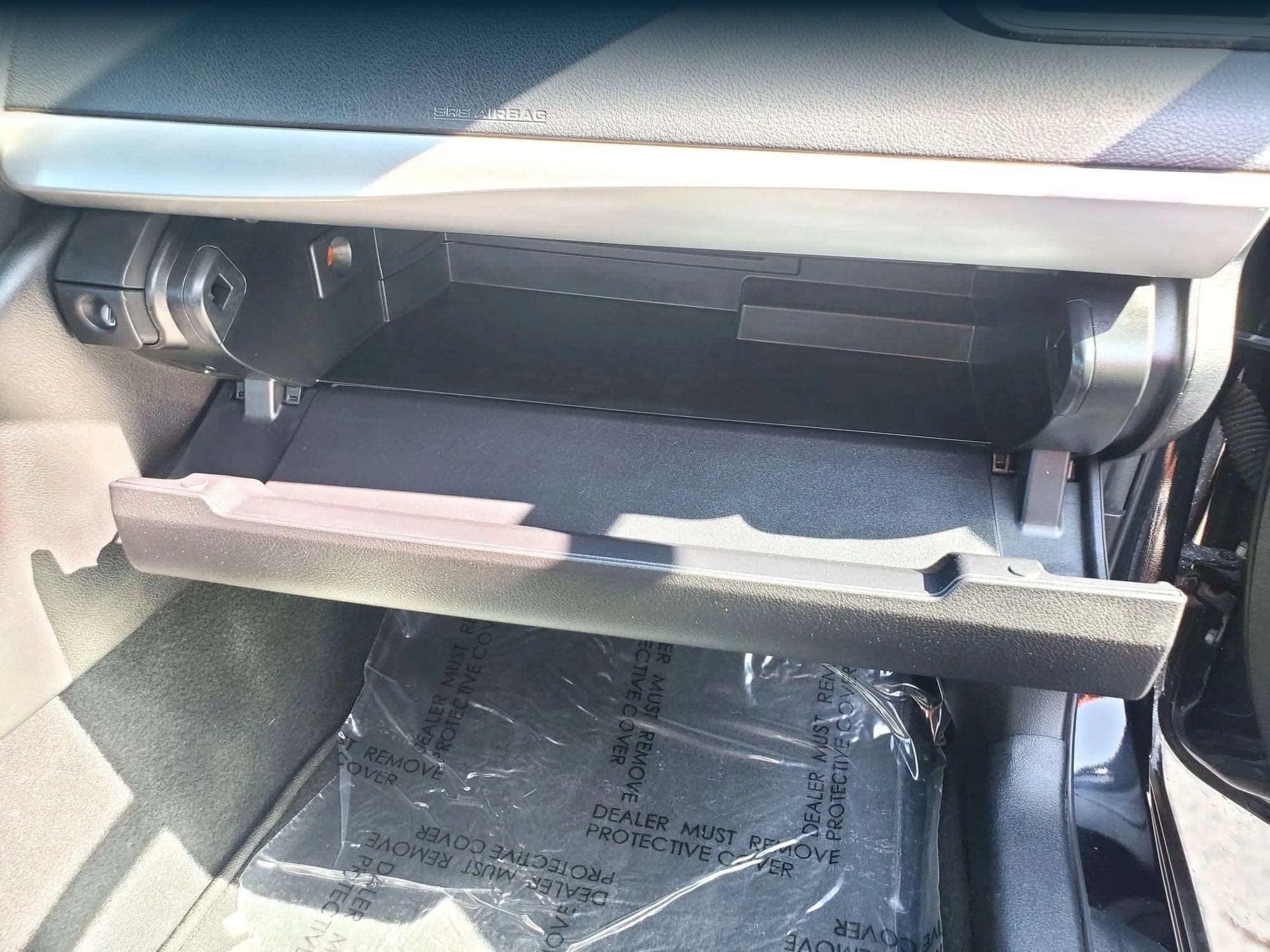 Used 2016 Toyota Camry SE FWD image 37