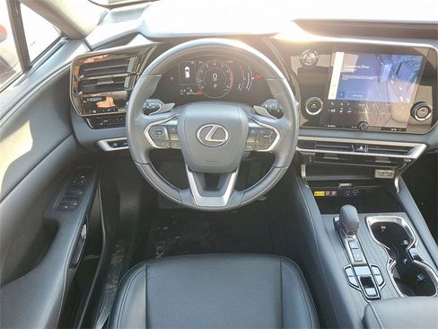 Used 2023 Lexus RX 350 Premium image 11