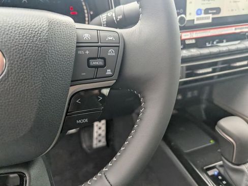 New 2026 Toyota Camry SE w/ Convenience Package image 18