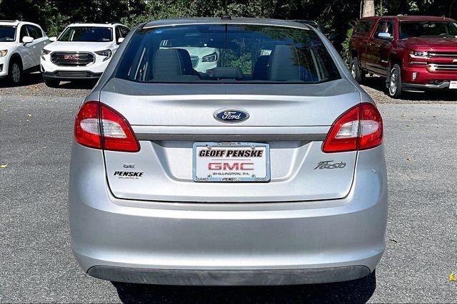 Used 2013 Ford Fiesta SE FWD image 6