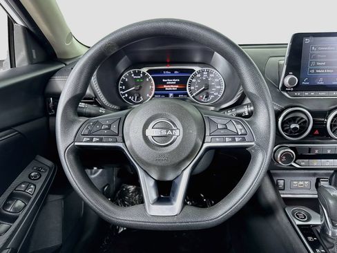 Used 2024 Nissan Sentra SV FWD image 19
