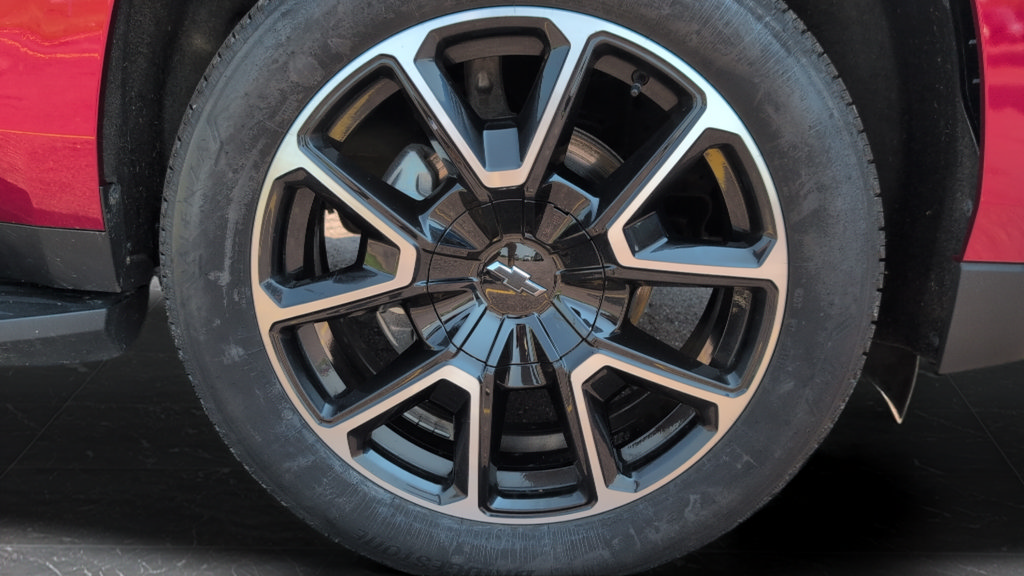 Used 2021 Chevrolet Tahoe RST w/ Luxury Package AWD/4WD image 36