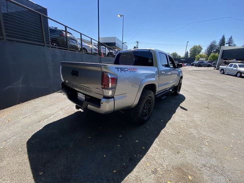 Used 2023 Toyota Tacoma TRD Sport w/ TRD Premium Sport Package AWD/4WD image 6