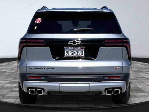 Used 2024 Chevrolet Traverse Z71 w/ LPO, Floor Liner Package AWD/4WD image 24