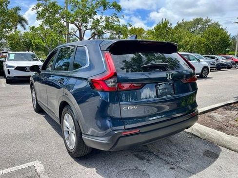 Used 2025 Honda CR-V EX image 4