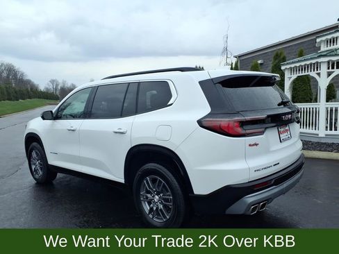Used 2025 GMC Acadia Elevation image 3
