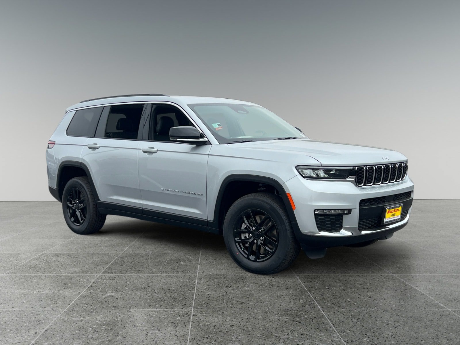 Used 2025 Jeep Grand Cherokee L Limited AWD/4WD image 7