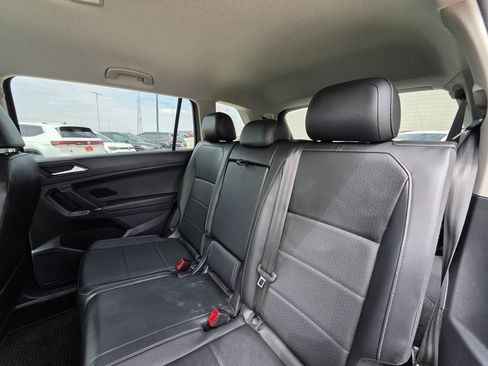 Used 2018 Volkswagen Tiguan SE FWD image 20