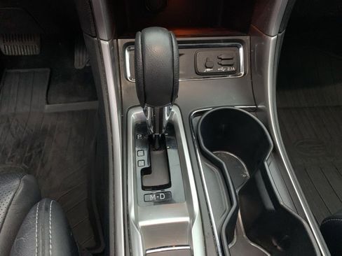 Used 2022 Subaru Ascent Limited w/ Technology Package image 23