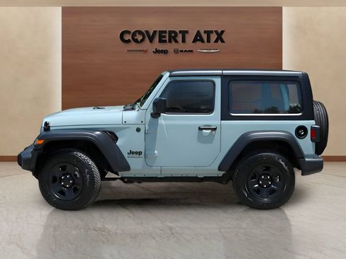 Used 2023 Jeep Wrangler Sport AWD/4WD image 2