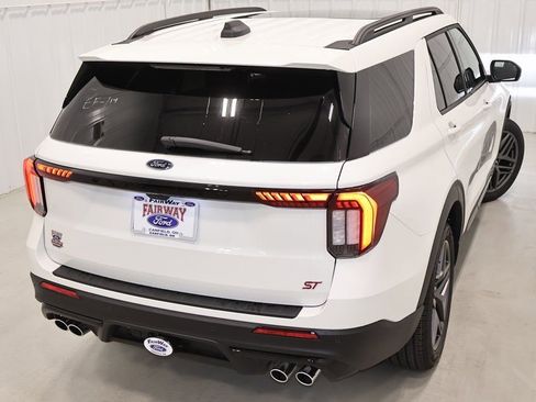 New 2026 Ford Explorer ST image 41