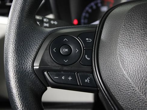 Used 2022 Toyota Corolla LE image 24