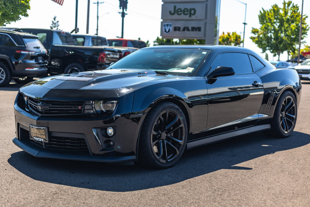 Used 2013 Chevrolet Camaro ZL1 RWD image 4
