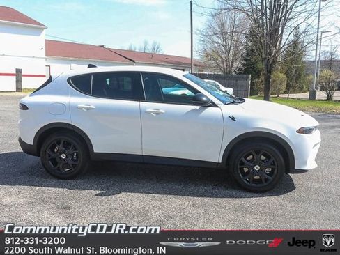 New 2025 Dodge Hornet GT w/ Tech Pack AWD/4WD image 7