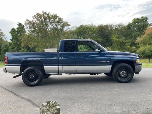 Used 2001 Dodge Ram 2500 Truck 2WD Quad Cab image 20