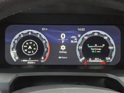 Used 2024 Toyota Tacoma TRD Off-Road w/ TRD Off Road Premium Package image 11