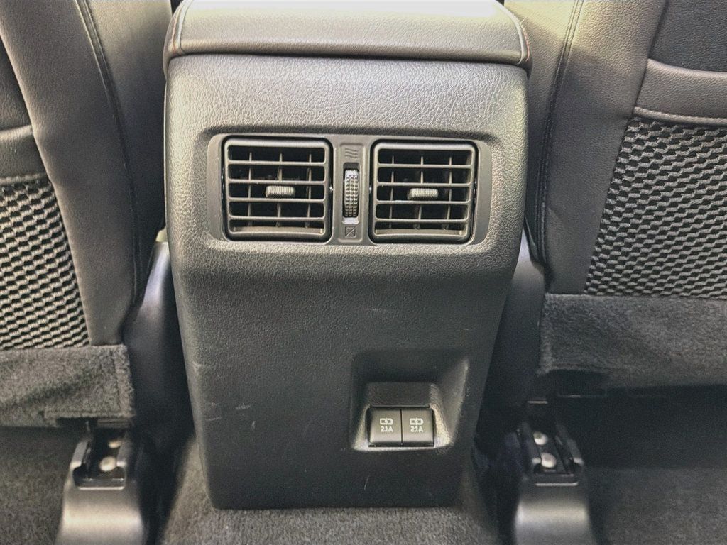 Used 2022 Toyota 4Runner TRD Off-Road Premium AWD/4WD image 26