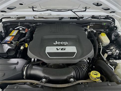 Used 2015 Jeep Wrangler Unlimited Sport w/ Quick Order Package 24S image 33