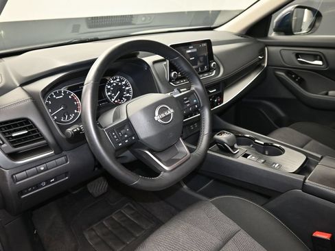 Used 2025 Nissan Rogue SV FWD image 20