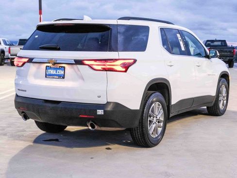 Used 2023 Chevrolet Traverse LT FWD image 4